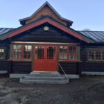 Herrgård 3 steg. Vit brun marmor
